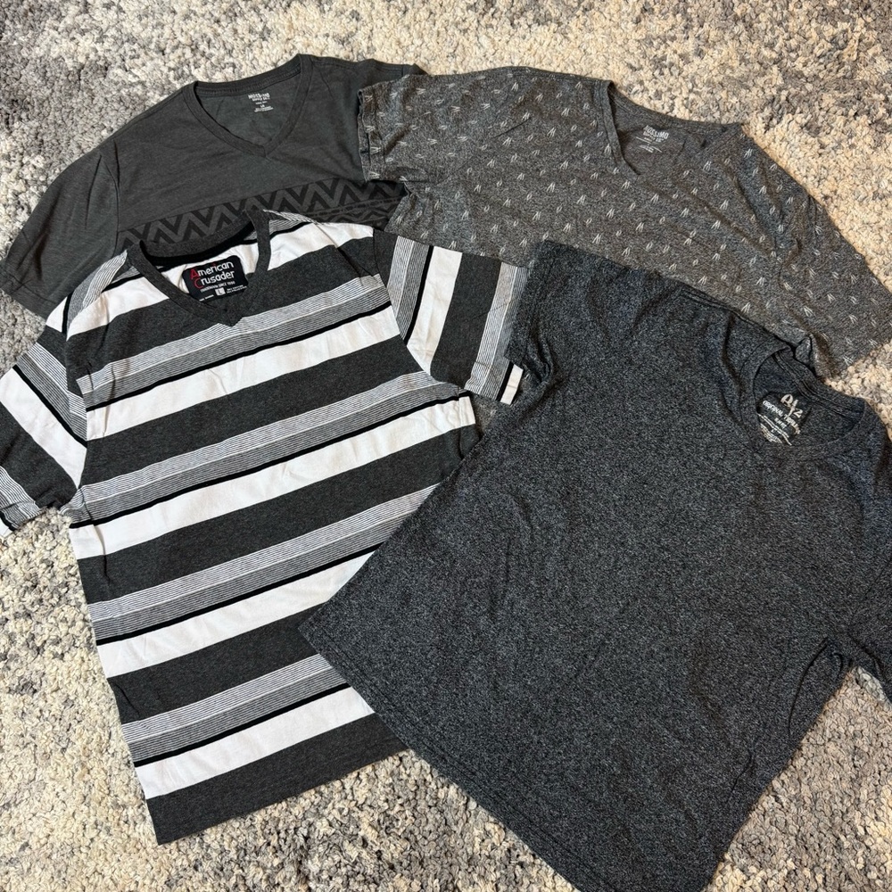 LOT OF 4, Various Assorted Brands, Men's Gray and Black V-Neck Tshirts, Large